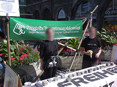 Muenchen-Infostand-2 200723.jpg